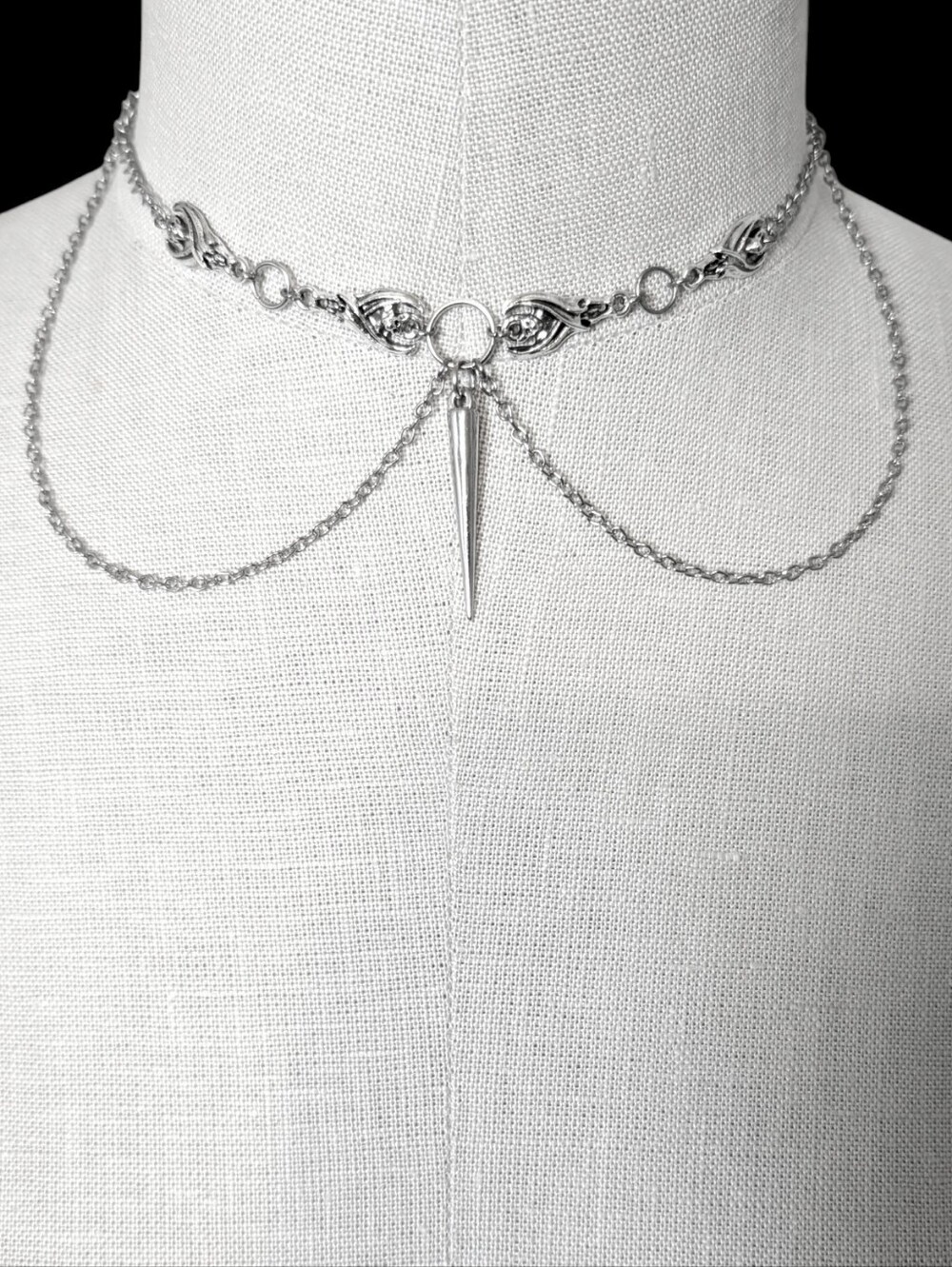 NWT Handmade Silver Bats Dangly Spike and Hanging Chains Choker Necklace